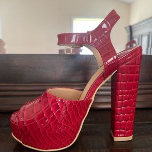 Mackin J Red Chunky Heel